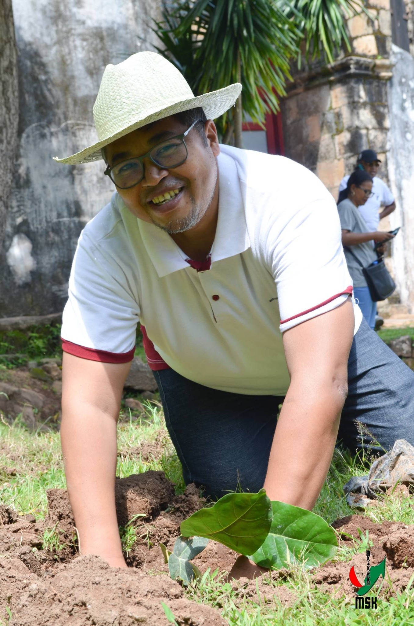 AVERINA HO VOHITRA MAITSO I AMBOHIMANGA ROVA