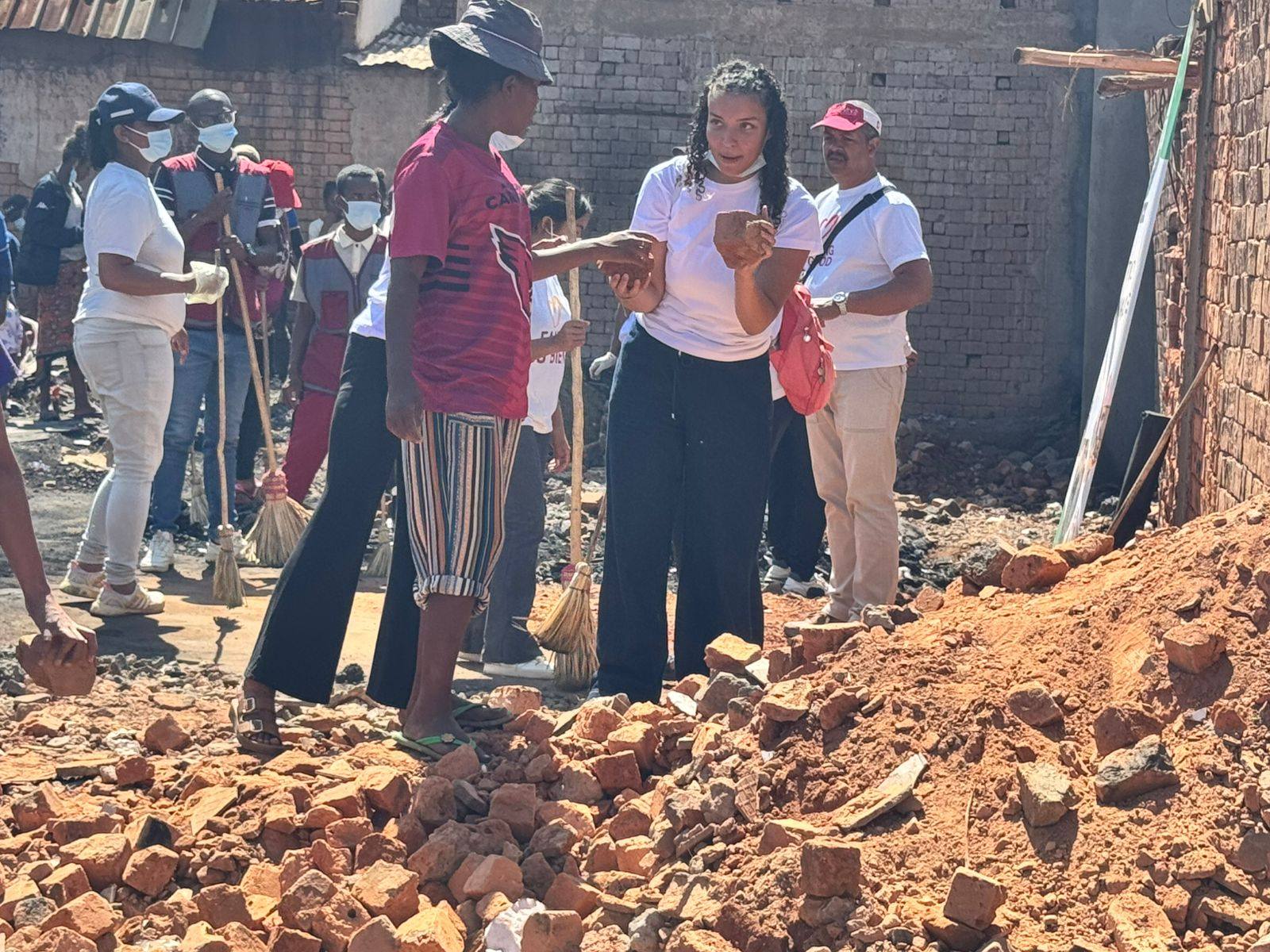 ANDRO NATOKANA HO AMIN' NY FIROTSAHANA AN-TSITRAPO SY ASA FANOLORAN-TENA