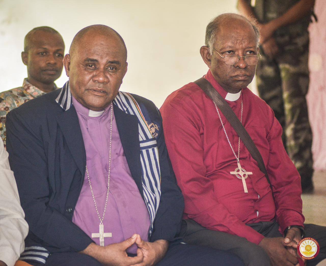 BASE TOLIARA VONONA HIFANOME TANANA NY RAY AMAN-DRENY SY NY MPANAO POLITIKA ATY AN-TOERANA HO AN' IO TETIKASA IO