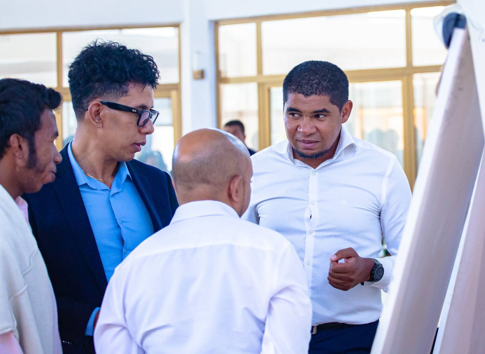 ATRIKASA FANOMBOHAN' NY TETIKASA MOMBA NY FAHALALAHANA MANEHO HEVITRA, IREO FITAOVAN-TSERASERA VAOVAO, FAMPIROBOROBOANA NY ORINASAN-TSERASERA MALALAKA, MAHALEOTENA SY MAROLOKO