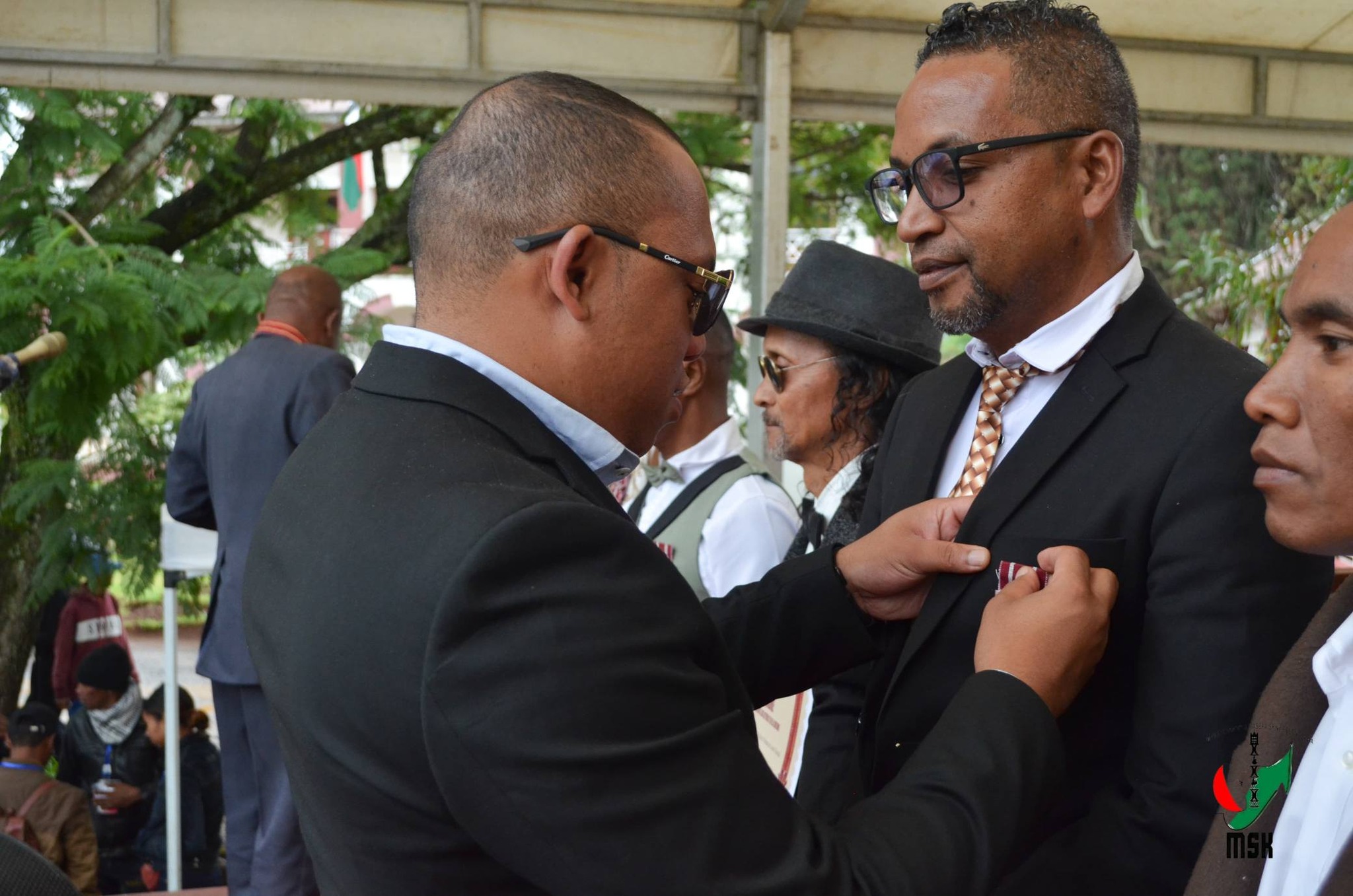 ENDRIKA HITA MASO FANKASITRAHANA NY EZAKA VITAN' NY MPISEHATRA ARA-KOLONTSAINA SADY FAMPIRISIHANA AMIN' NY TSARA KOKOA HATRANY NY MARI-BONINAHITRY NY KANTO