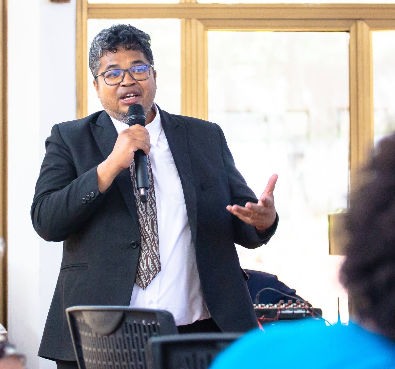 ATRIKASA FANOMBOHAN' NY TETIKASA MOMBA NY FAHALALAHANA MANEHO HEVITRA, IREO FITAOVAN-TSERASERA VAOVAO, FAMPIROBOROBOANA NY ORINASAN-TSERASERA MALALAKA, MAHALEOTENA SY MAROLOKO