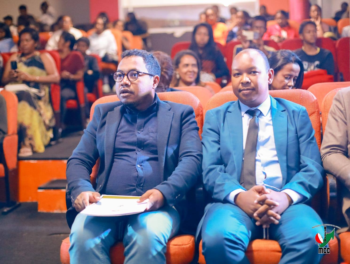 Ny 27 Martsa 2025 no andro maneran-tany ho an'ny teatra  ary isan-taona dia mankalaza izany  isika eto Madagasikara amin'ny alalan'ny Minisiteran'ny Serasera sy ny Kolontsaina.