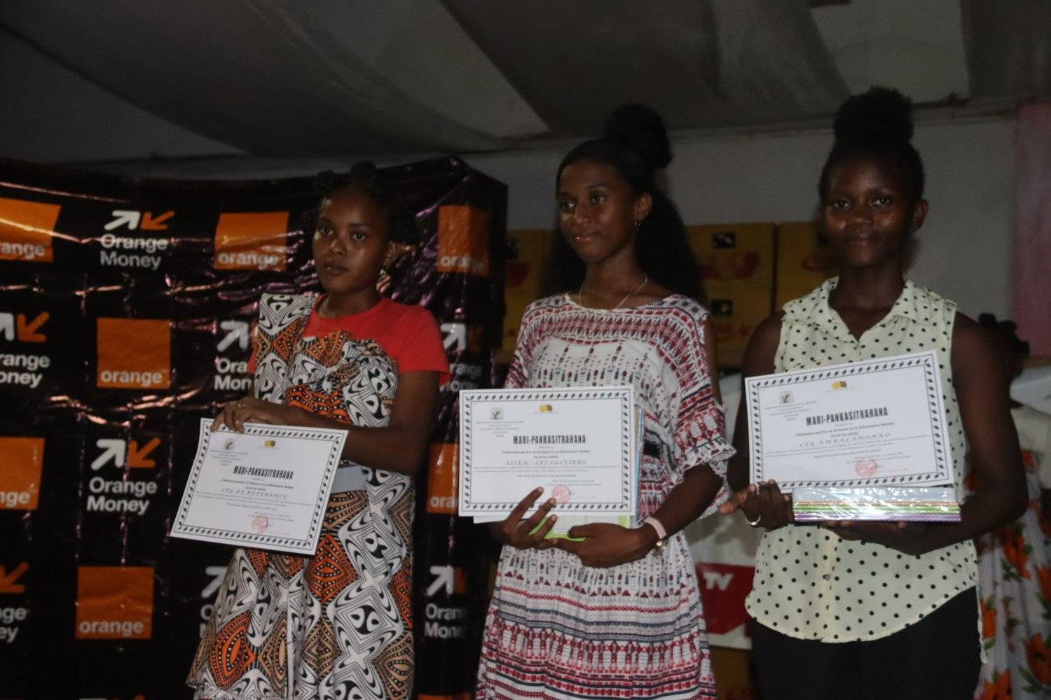 ANDRO MANERAN-TANY HO AN'NY TEATRA