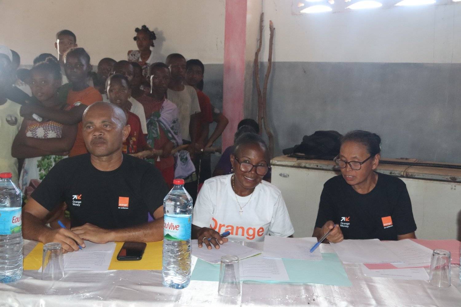 ANDRO MANERAN-TANY HO AN'NY TEATRA