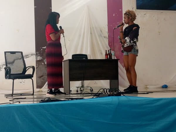 ANDRO MANERAN-TANY HO AN'NY TEATRA