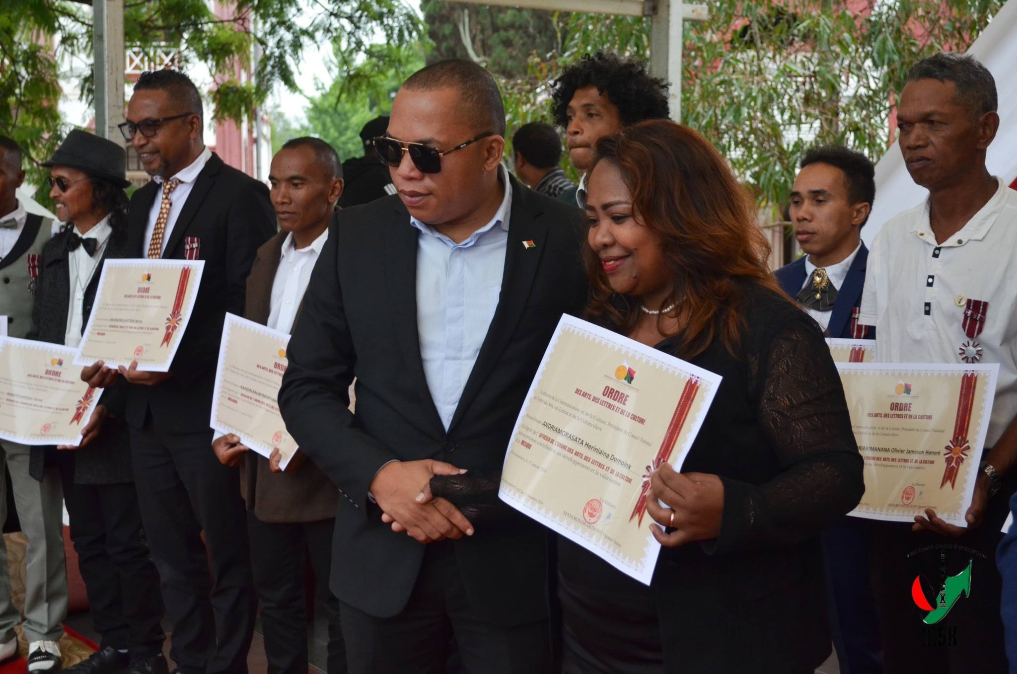 ENDRIKA HITA MASO FANKASITRAHANA NY EZAKA VITAN' NY MPISEHATRA ARA-KOLONTSAINA SADY FAMPIRISIHANA AMIN' NY TSARA KOKOA HATRANY NY MARI-BONINAHITRY NY KANTO