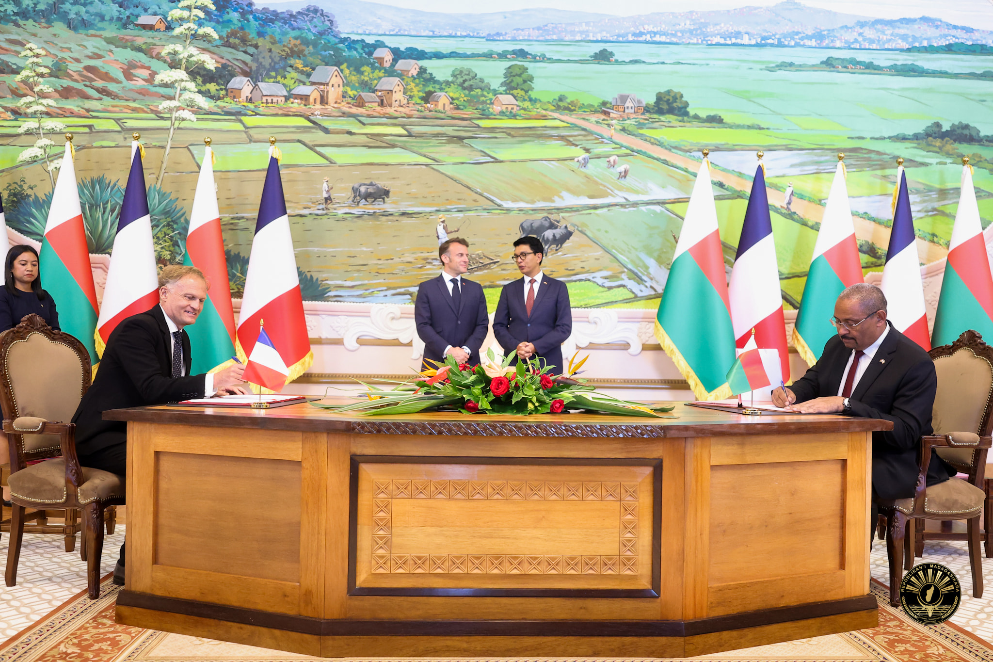 FANAVAOZANA NY FIARAHA-MIASA NY MADAGASIKARA SY LAFRANTSA