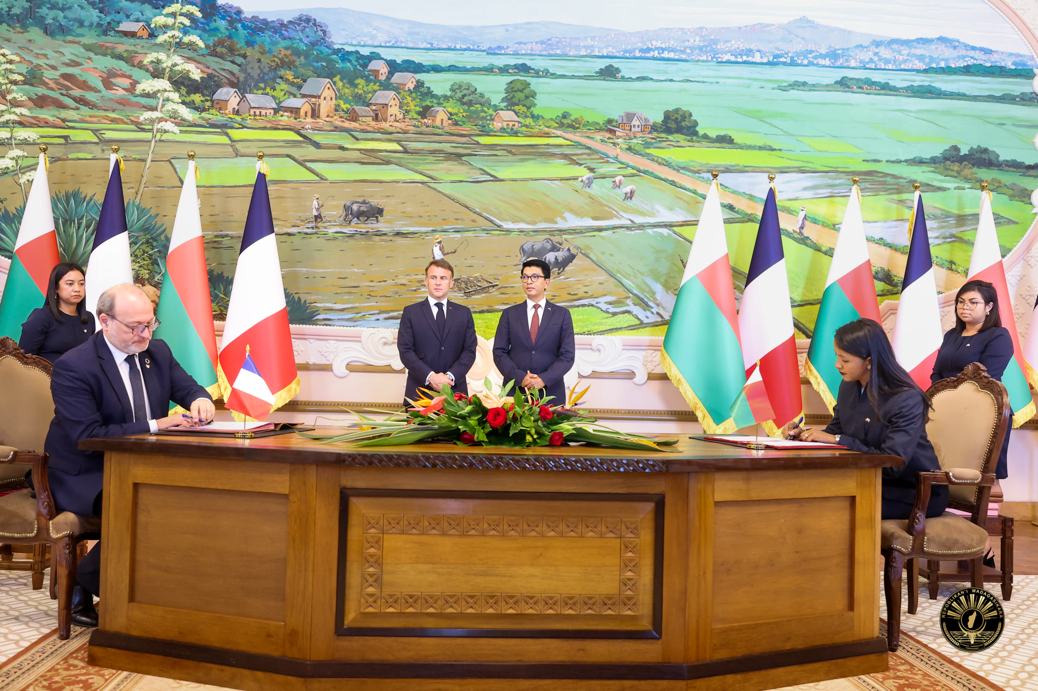 FANAVAOZANA NY FIARAHA-MIASA NY MADAGASIKARA SY LAFRANTSA