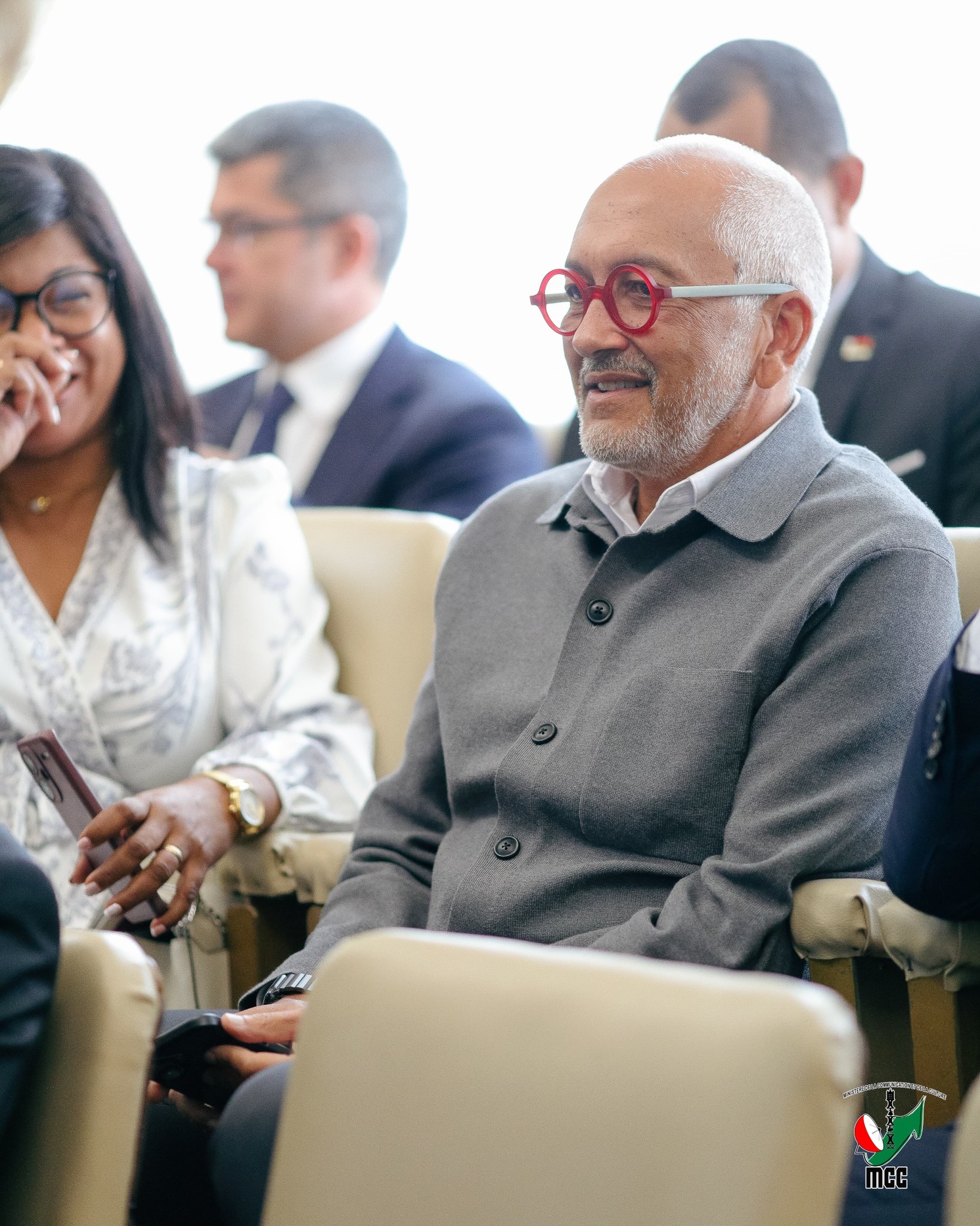 LANONAM-PANOKAFANA TAMIN'NY FOMBA OFISIALY NY  FOTOAM-PIVORIANA ARA-POTOANA VOALOHANY.