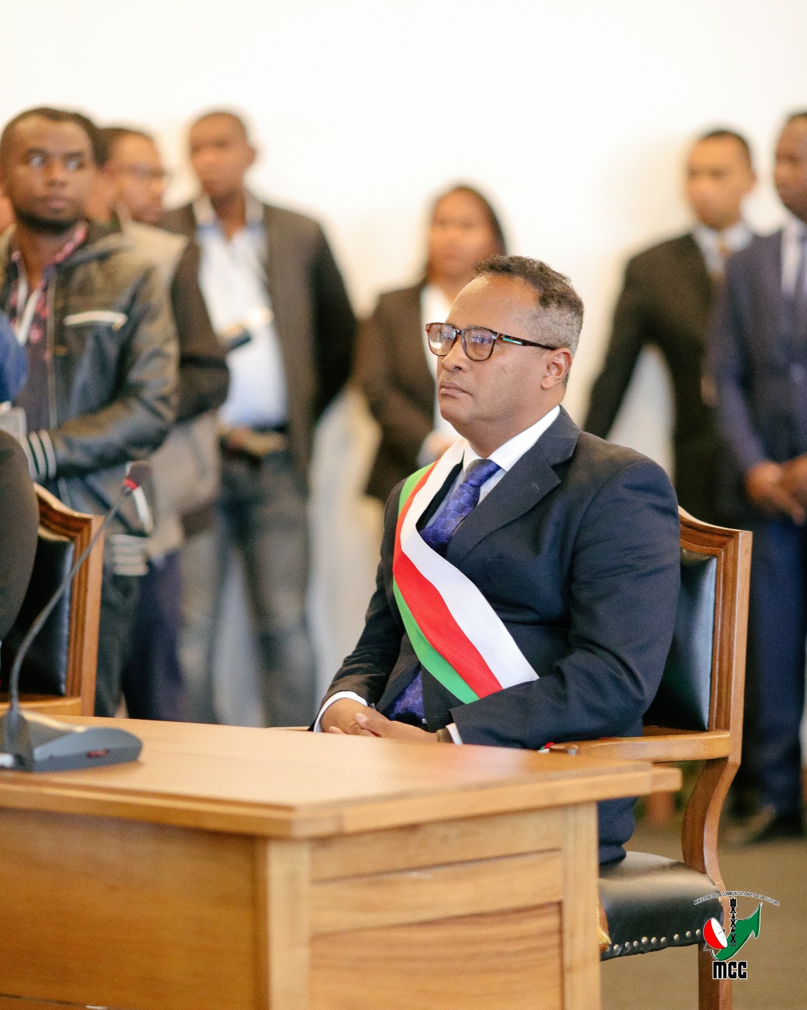 LANONAM-PANOKAFANA TAMIN'NY FOMBA OFISIALY NY  FOTOAM-PIVORIANA ARA-POTOANA VOALOHANY.