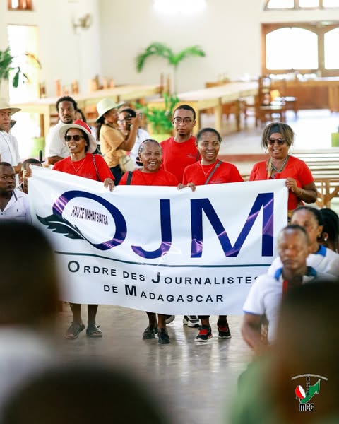 NY FANKALAZANA NY ANDRON'NY 3 MAY.