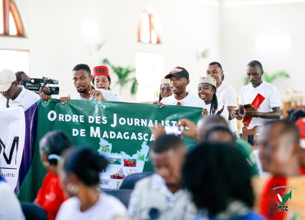 NY FANKALAZANA NY ANDRON'NY 3 MAY.