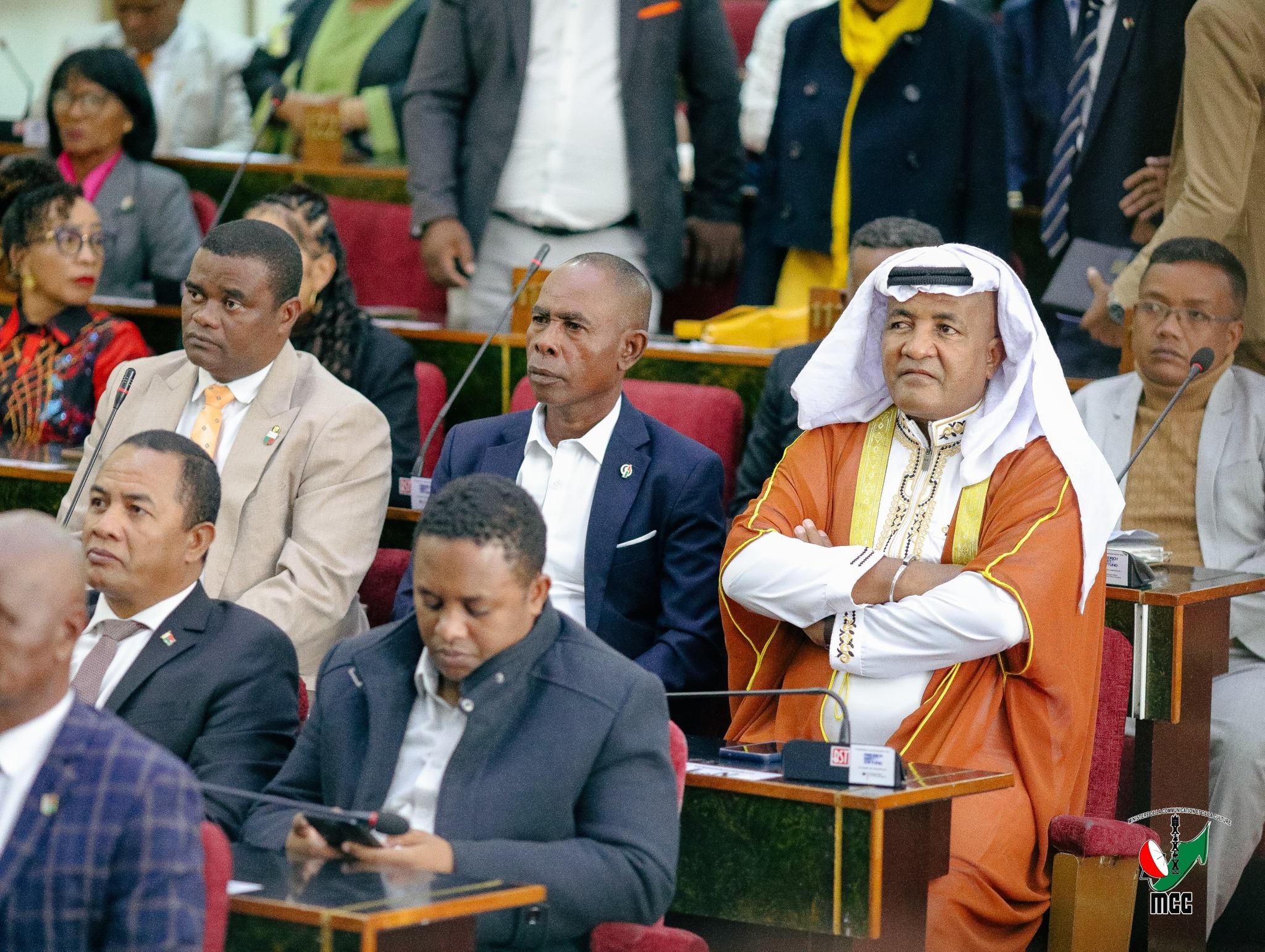 LANONAM-PANOKAFANA TAMIN'NY FOMBA OFISIALY NY  FOTOAM-PIVORIANA ARA-POTOANA VOALOHANY.