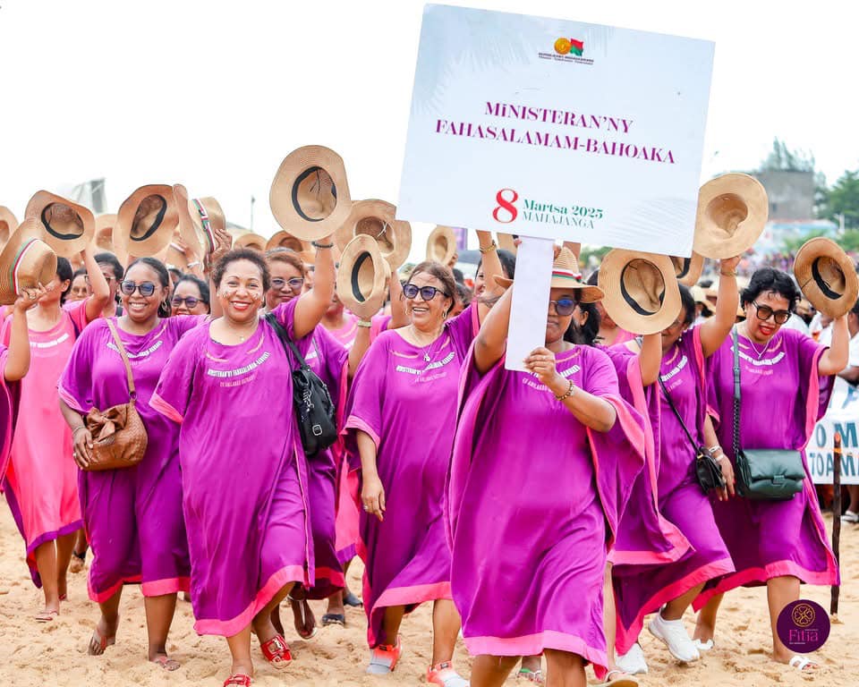 HOY RAMATOA MIALY RAJOELINA, VADIN'NY FILOHAM-PIRENENA, ANDROANY TANY MAHAJANGA