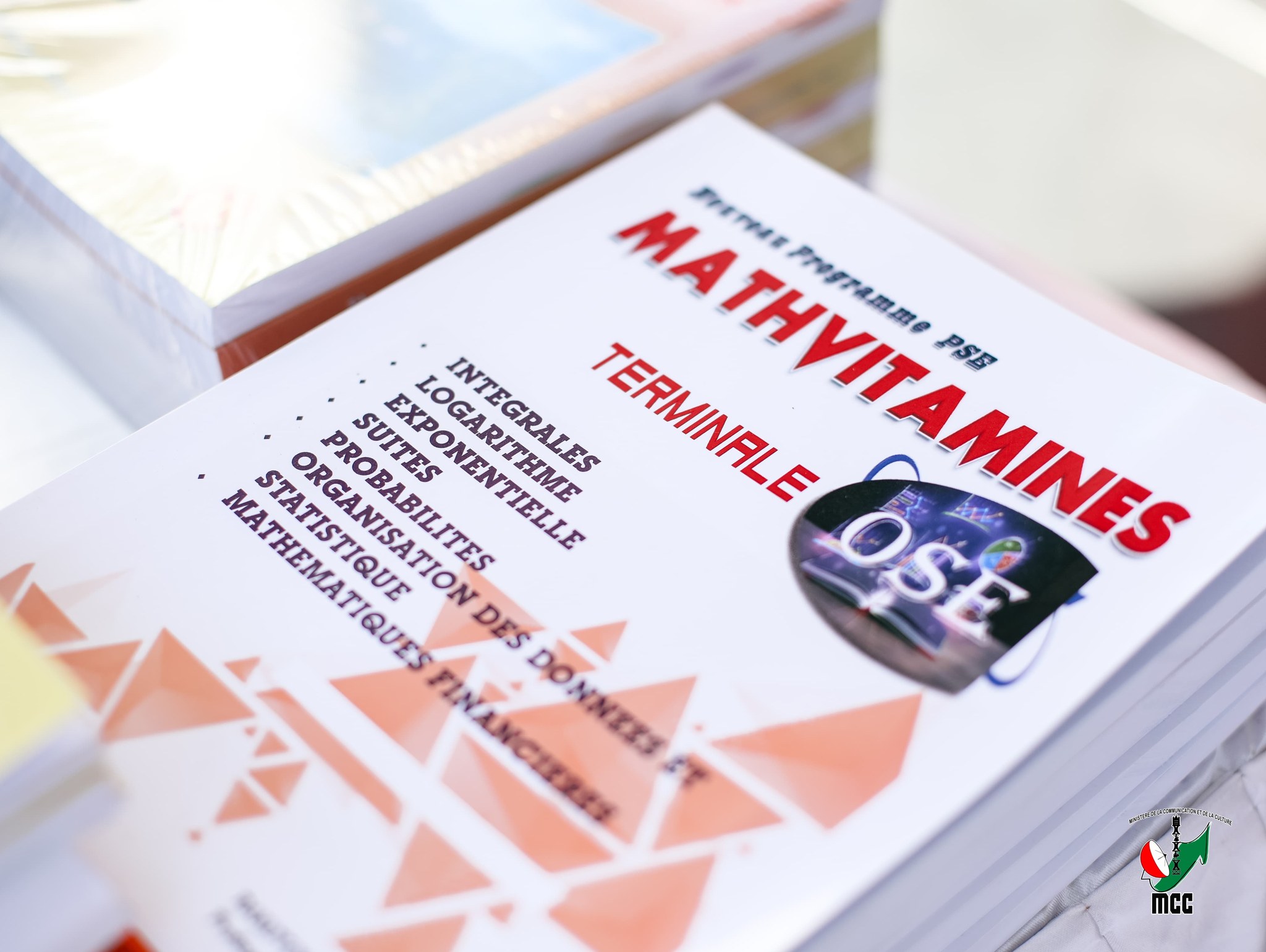 FAMPIROBOROBOANA NY VAKY BOKY HO AN' NY DAHOLO BE