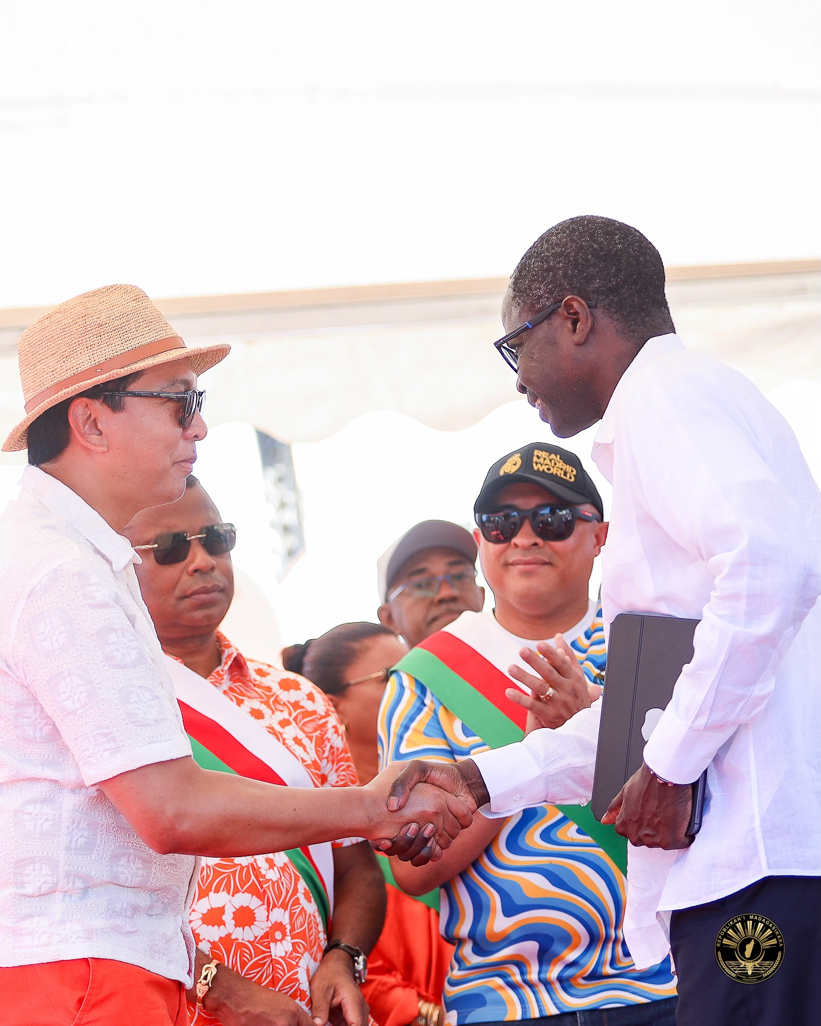 TSY MAINTSY MANDROSO I NOSY BE