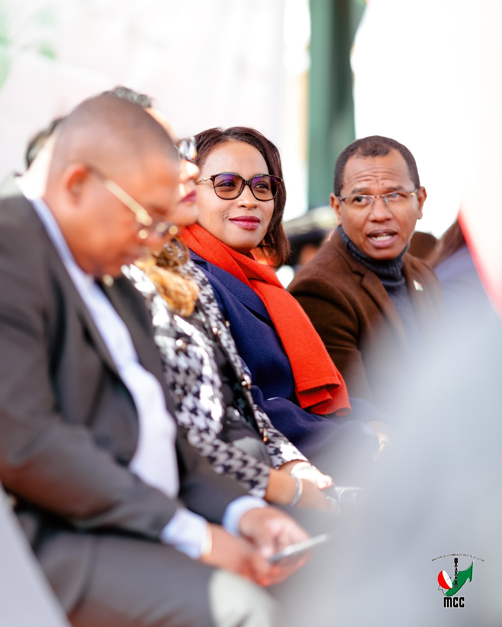 TONTOSA NY FANDRAISANA TAMIN'NY FOMBA OFISIALY NY AMPAHANY AMIN'IREO BUS ELECTRIQUE