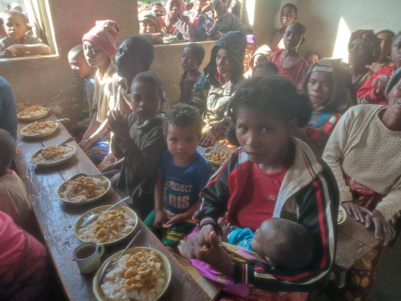 HO FANAMAFISANA IREO EZAKA NATOMBOKA DIA TONGA AO IKONGO IREO SOLONTENAN'NY GOVERNEMANTA