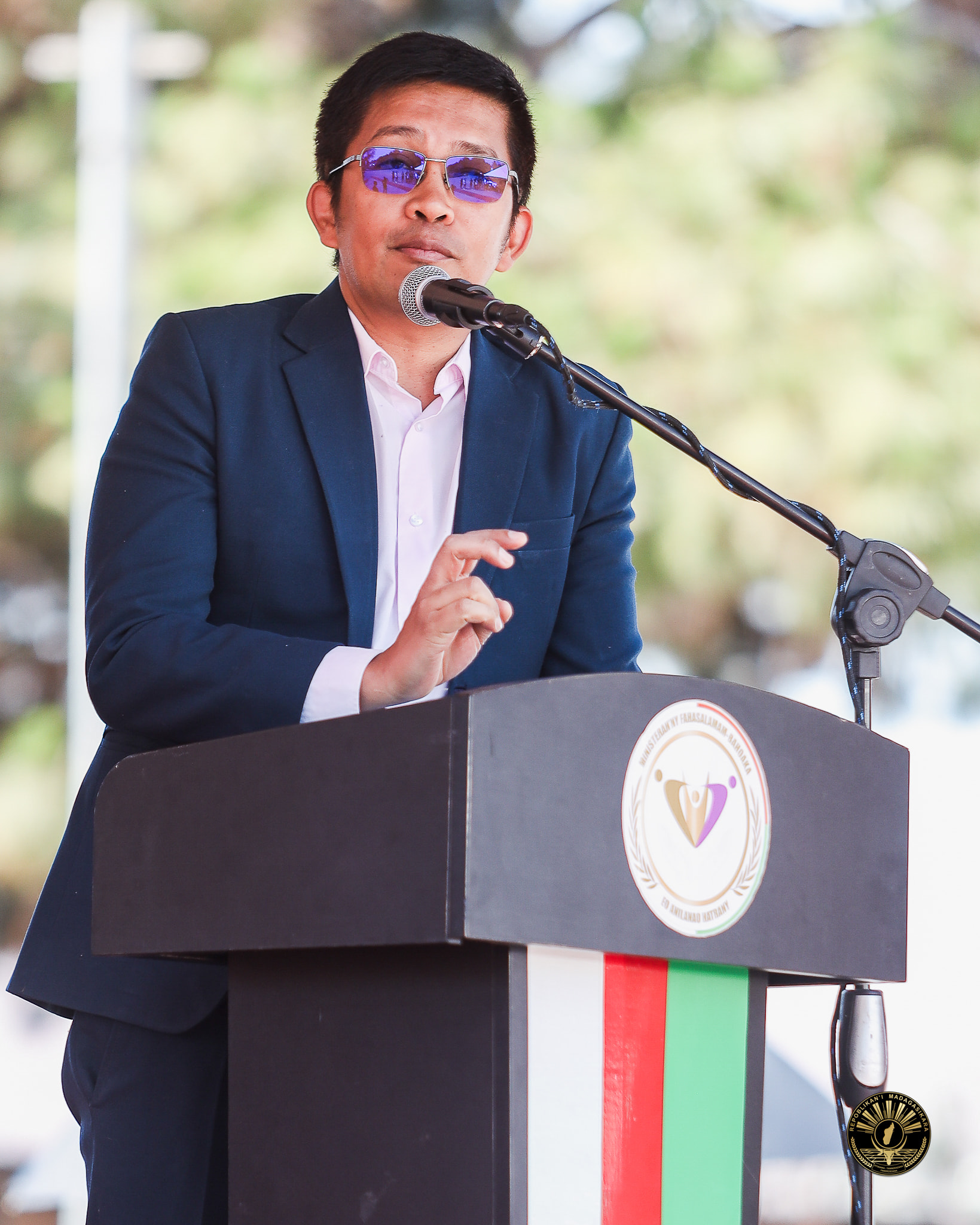 ANDIANY FAHA-33 AMIN' NY HETSIKA ARA-PAHASALAMANA MITETY VOHITRA "SAROBIDY NY AIKO"