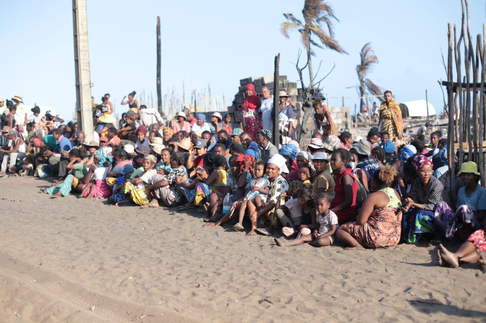 NY FAHATONGAVAN' IREO MPIKAMBANA AVY AMIN' NY GOVERNEMANTA MALAGASY ANY MANANJARY