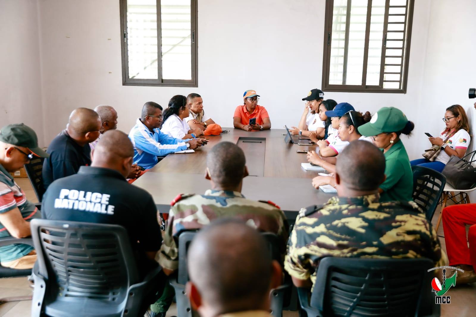 EFA TONGA ANY MANANJARY NY VARY 100 TAONINA SY NY KOJAKOJA MARO AVY AMIN' ANDRIAMATOA FILOHAM-PIRENENA ANDRY RAJOELINA