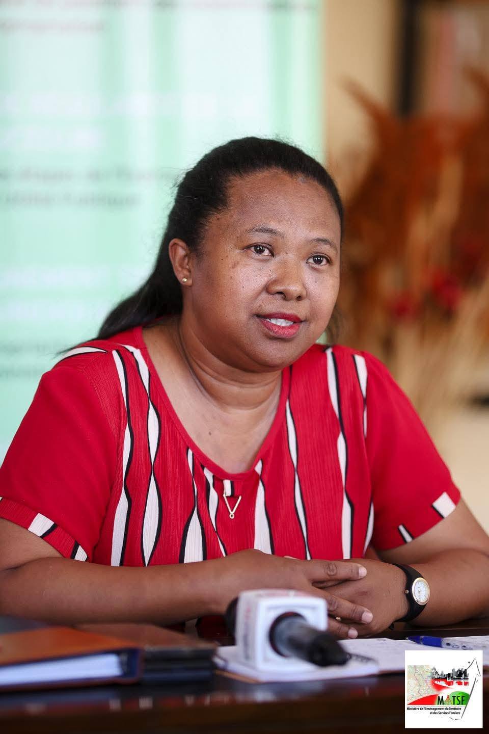 VAOVAO MOMBA NY FANANAN-TANY SY RAHARAHAN-TANY