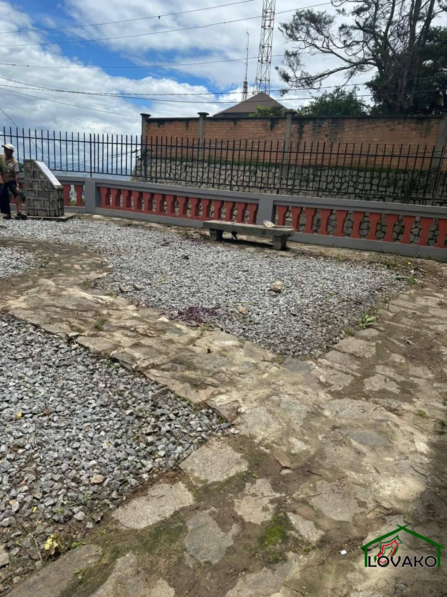 LAPAN' NY FITSARANA AMBATOFINANDRAHANA - HAREMBAKO-PIRENENA MIRAKITRA NY ELA