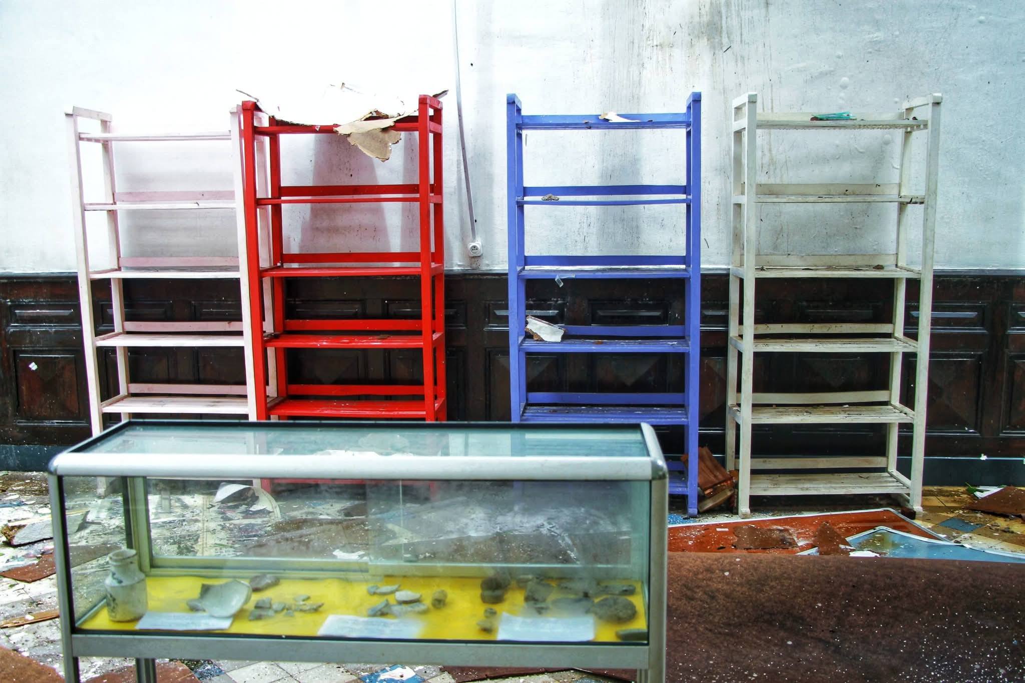 HANAO ASA FANARENANA MAIKA NY MOZEA VAVITIANA SY NY MASOVA 501 AO TOAMASINA NY MINISTERAN' NY SERASERA SY NY KOLONTSAINA TAORIAN' NY FAHASIMBANA NATERAKY NY RIVODOZA GEZANI