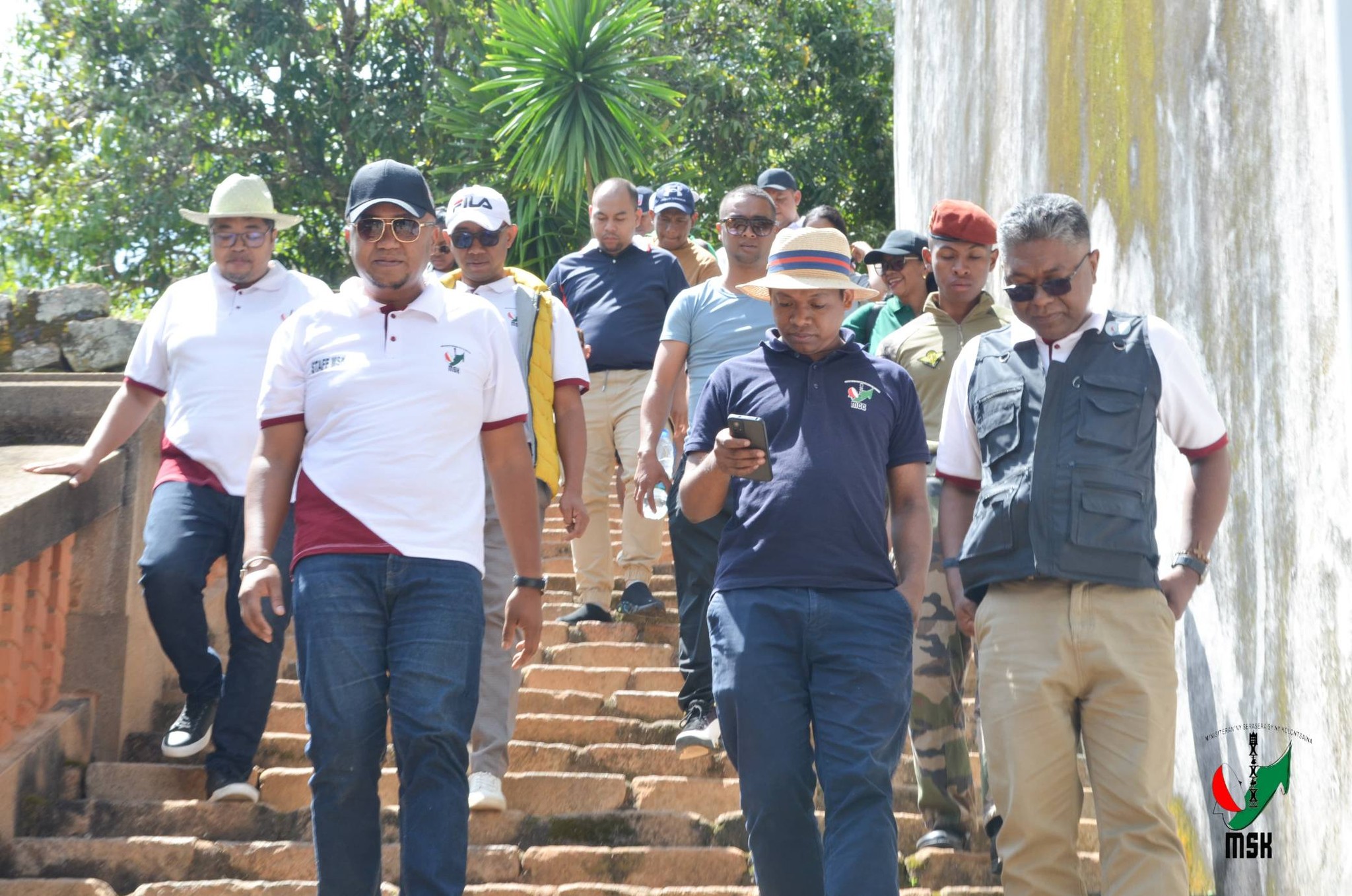 AVERINA HO VOHITRA MAITSO I AMBOHIMANGA ROVA