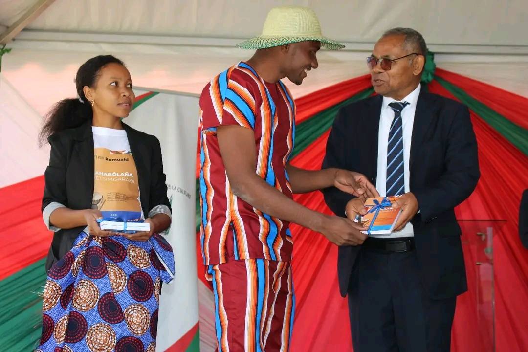 LAHABÔLAÑA BETSIMISARAKA