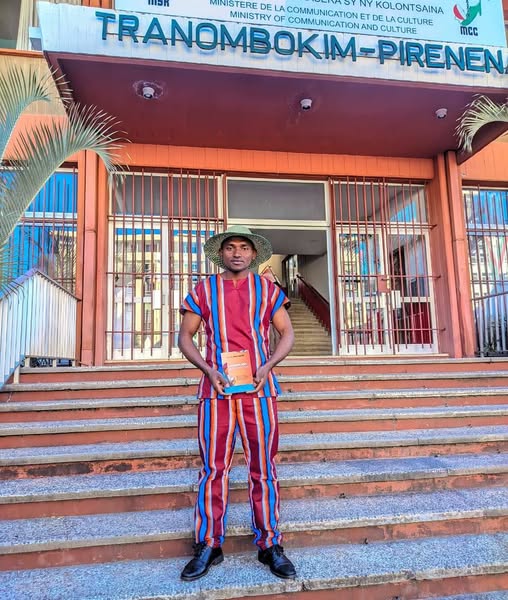 LAHABÔLAÑA BETSIMISARAKA