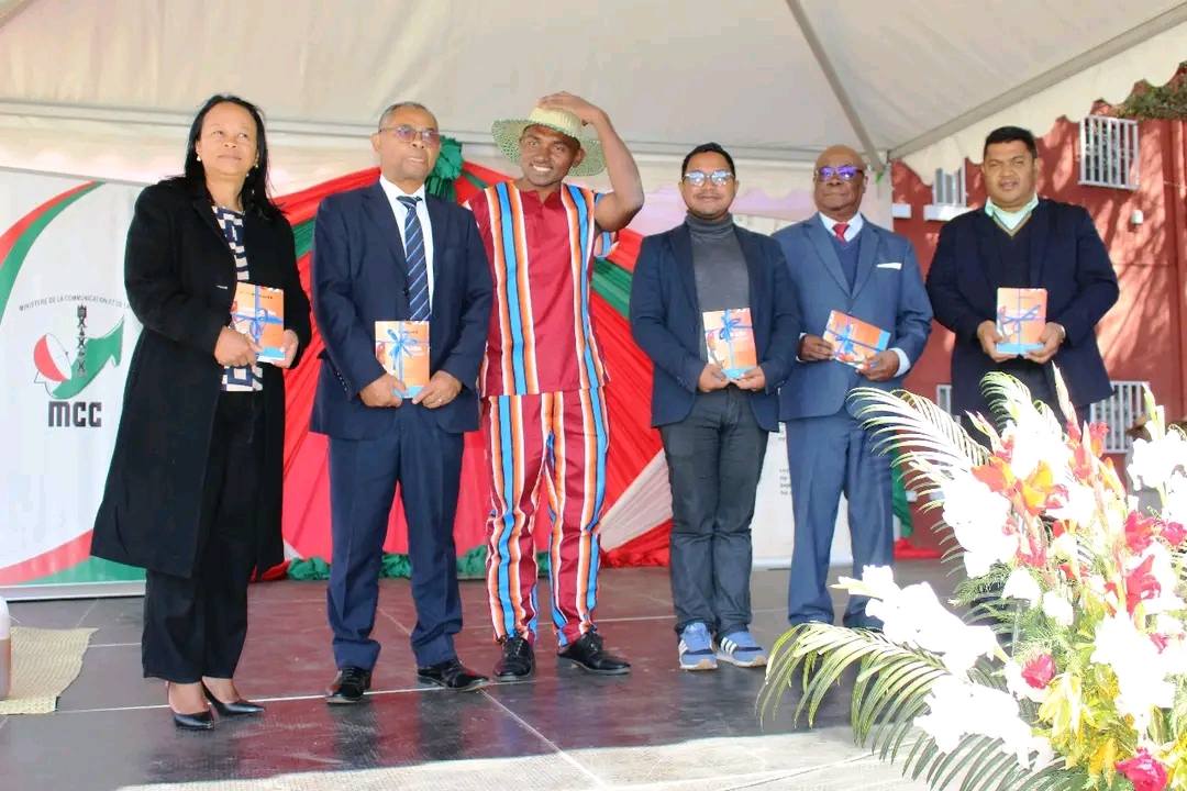 LAHABÔLAÑA BETSIMISARAKA