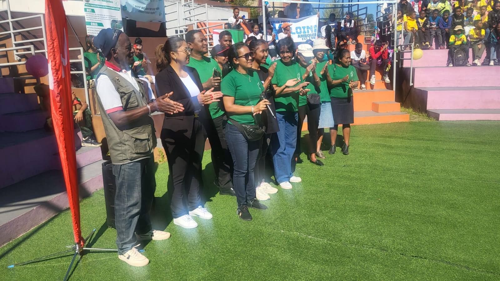 NOSY HO AMIN’NY HOAVY TSY MISY FANDOTOANA PLASTIKA