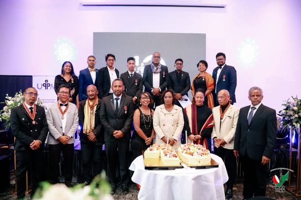 VONDRON'NY MPAKA SARY MATIHANINA ETO MADAGASIKARA