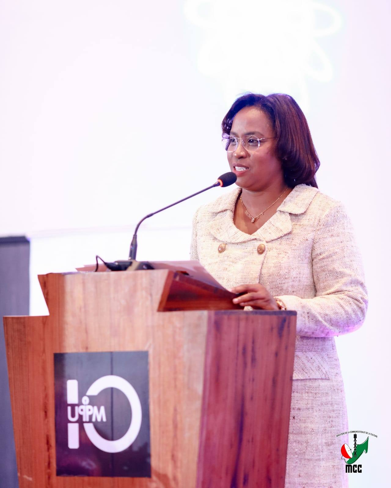 VONDRON'NY MPAKA SARY MATIHANINA ETO MADAGASIKARA