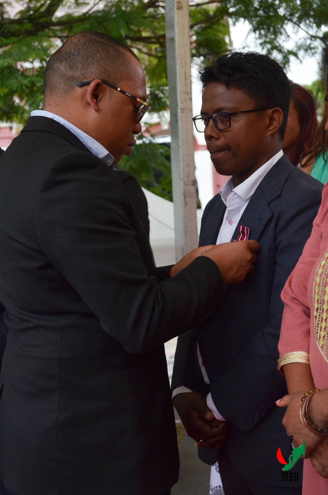 ENDRIKA HITA MASO FANKASITRAHANA NY EZAKA VITAN' NY MPISEHATRA ARA-KOLONTSAINA SADY FAMPIRISIHANA AMIN' NY TSARA KOKOA HATRANY NY MARI-BONINAHITRY NY KANTO