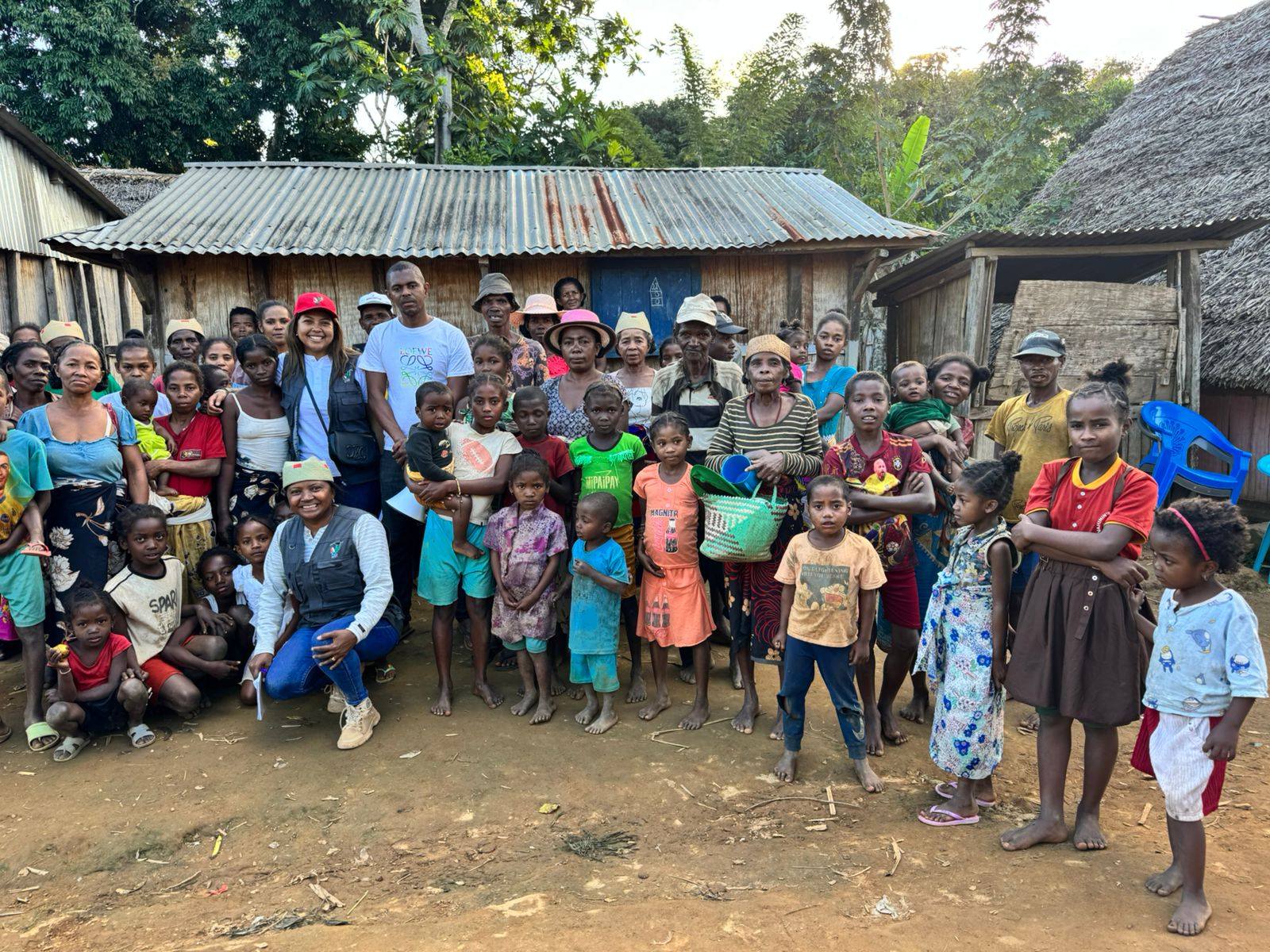 HETSIKA FAMPAHAFANTARANA MOMBA NY FAHASALAMANA AO AMIN'NY KAOMININA IFANAREA