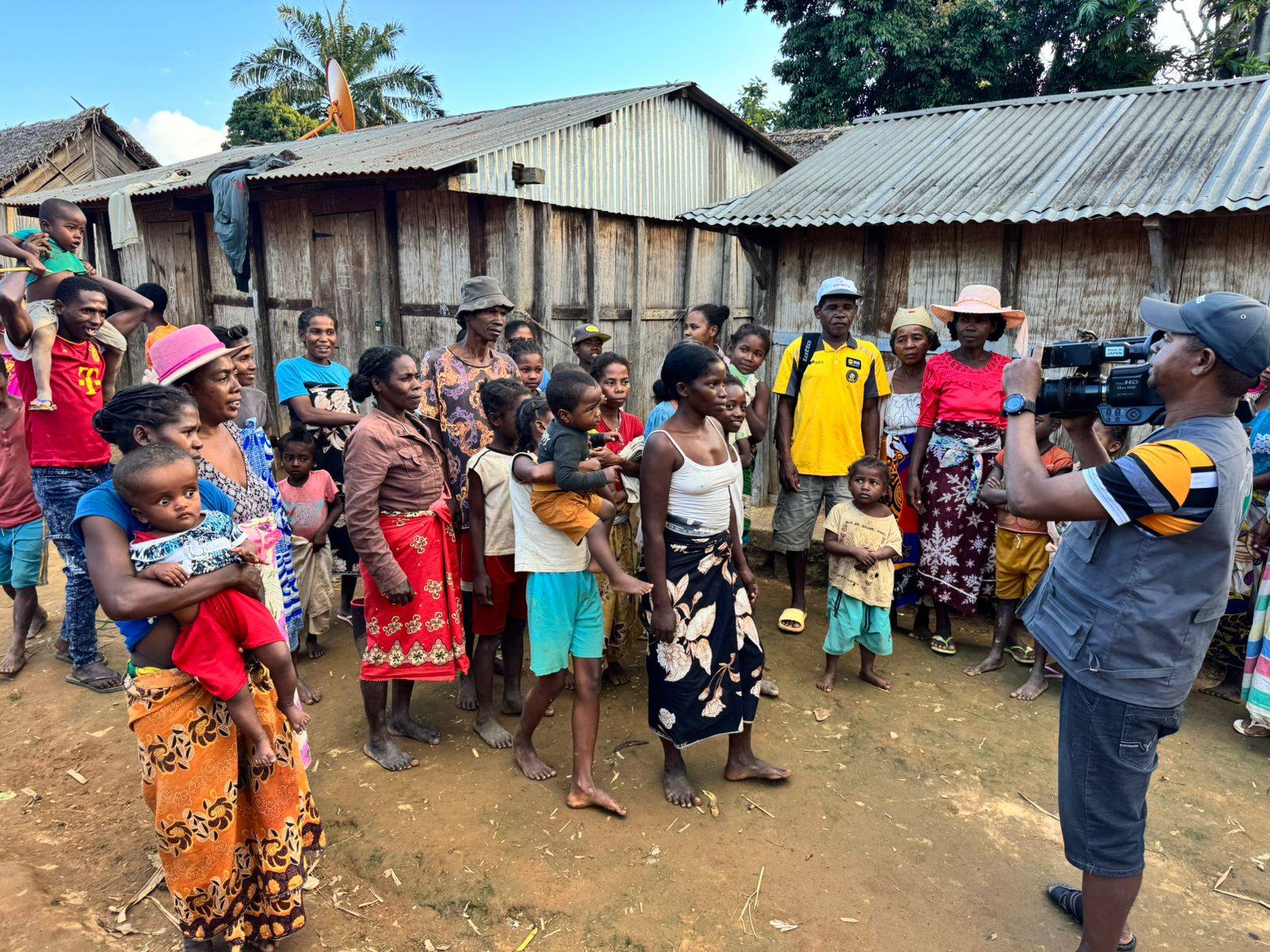 HETSIKA FAMPAHAFANTARANA MOMBA NY FAHASALAMANA AO AMIN'NY KAOMININA IFANAREA