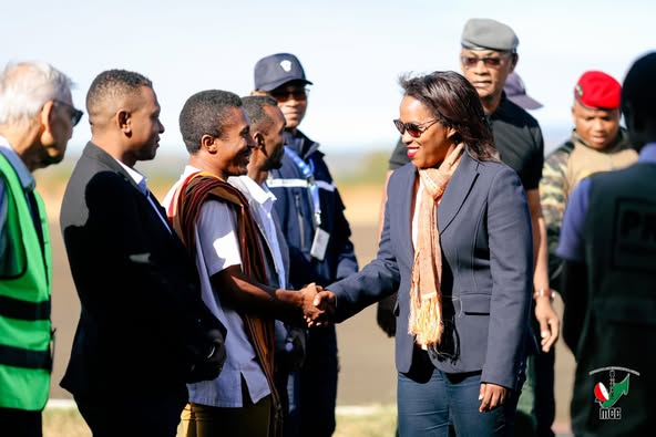 FIHOFANANA MANOKANA HO ANY FITALEAVAM-PARITRY DIANA