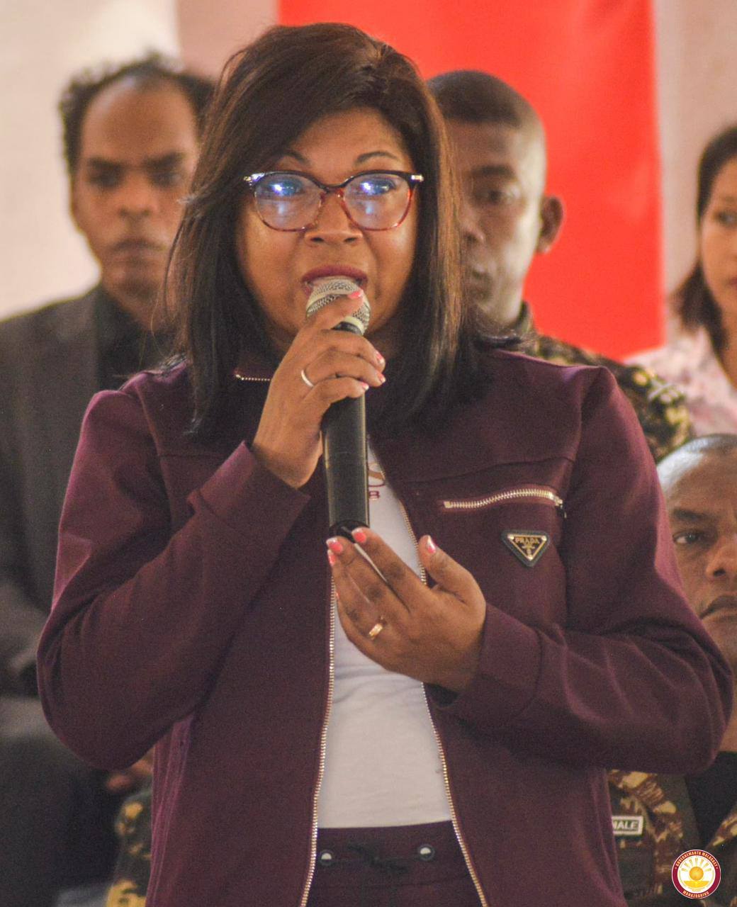 BASE TOLIARA VONONA HIFANOME TANANA NY RAY AMAN-DRENY SY NY MPANAO POLITIKA ATY AN-TOERANA HO AN' IO TETIKASA IO