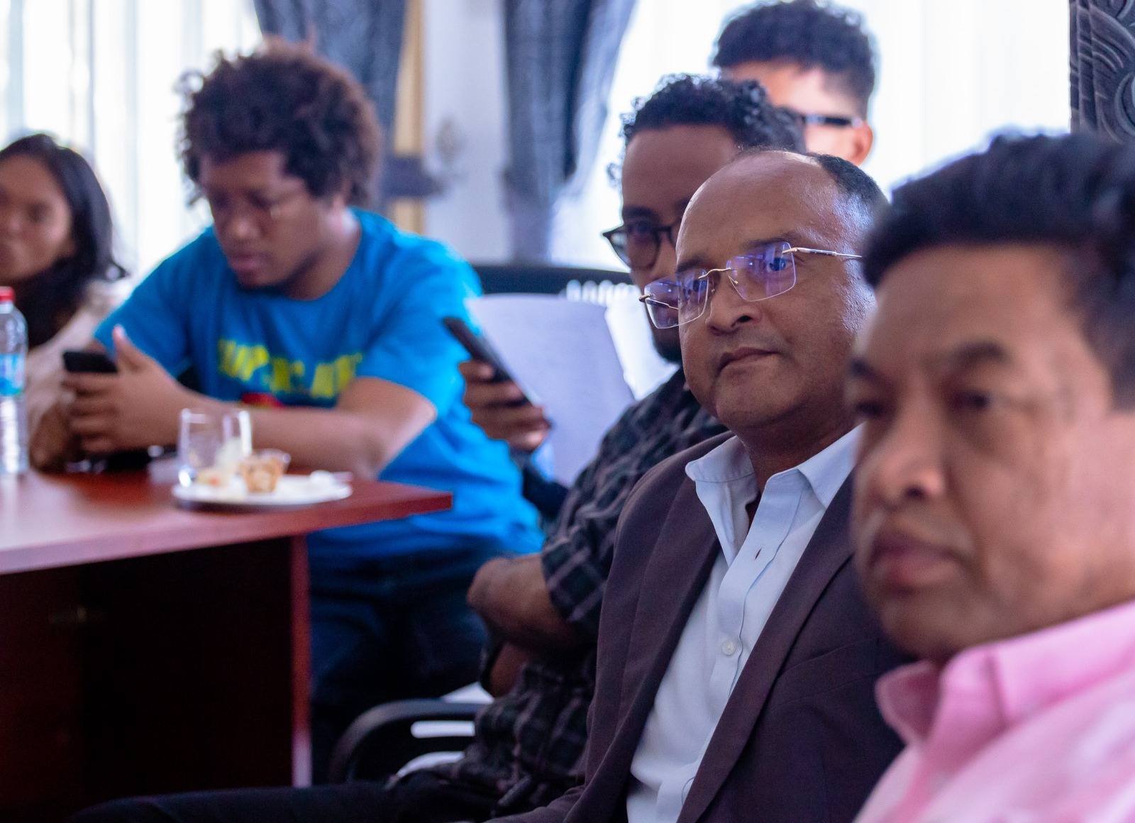 ATRIKASA FANOMBOHAN' NY TETIKASA MOMBA NY FAHALALAHANA MANEHO HEVITRA, IREO FITAOVAN-TSERASERA VAOVAO, FAMPIROBOROBOANA NY ORINASAN-TSERASERA MALALAKA, MAHALEOTENA SY MAROLOKO