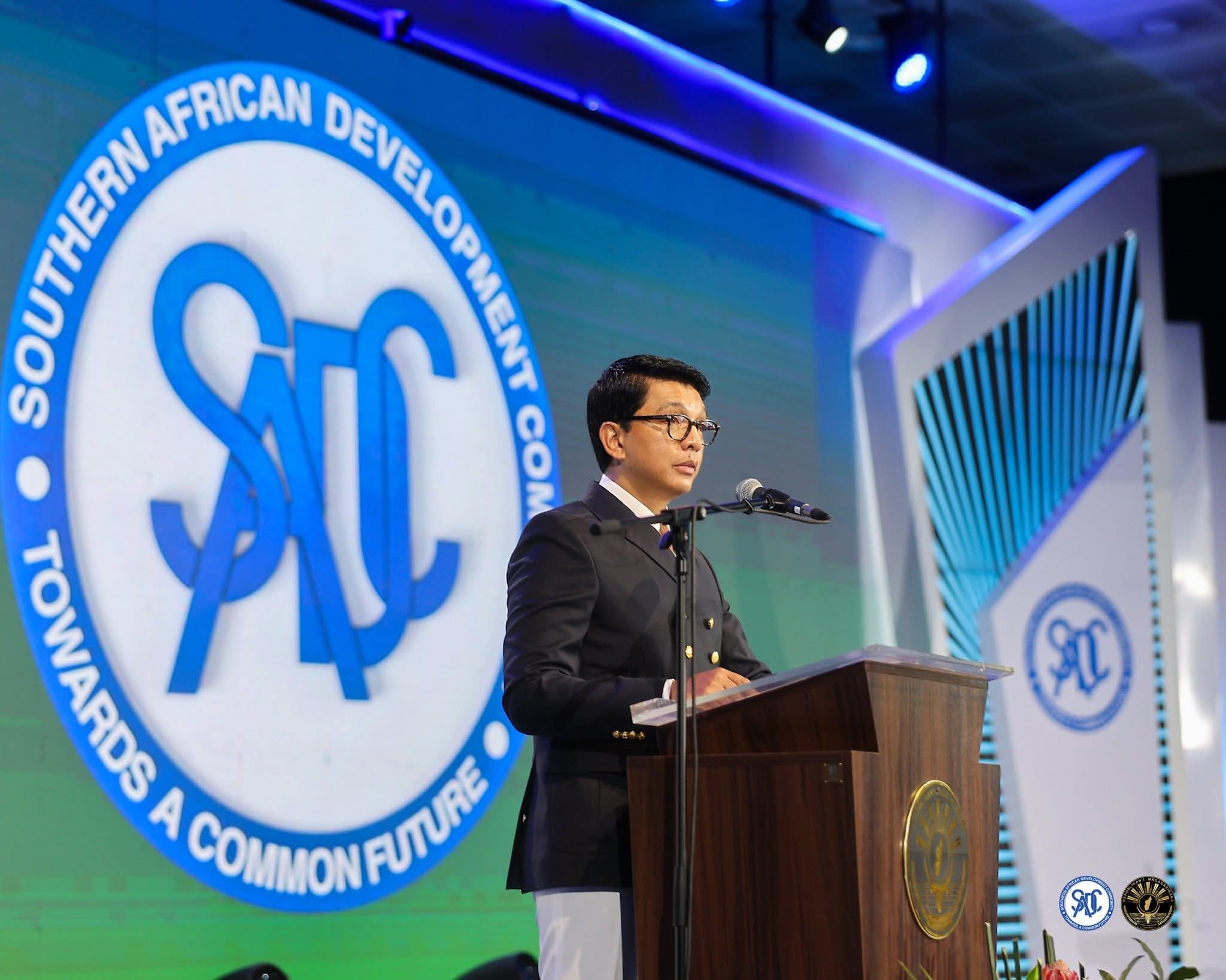 𝐀𝐍𝐃𝐑𝐎 𝐌𝐀𝐍𝐀𝐍-𝐓𝐀𝐍𝐓𝐀𝐑𝐀 𝐇𝐎 𝐀𝐍'𝐈 𝐌𝐀𝐃𝐀𝐆𝐀𝐒𝐈𝐊𝐀𝐑𝐀