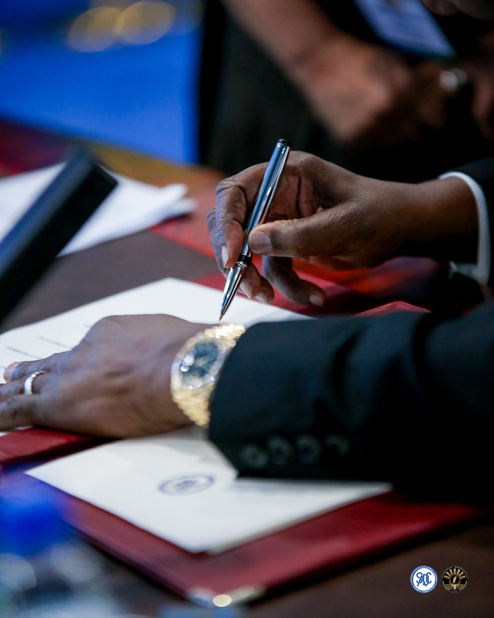 𝐕𝐀𝐑𝐈𝐎𝐔𝐒 𝐒𝐀𝐃𝐂 𝐌𝐄𝐌𝐁𝐄𝐑 𝐒𝐓𝐀𝐓𝐄𝐒 𝐒𝐈𝐆𝐍 𝐋𝐄𝐆𝐀𝐋 𝐈𝐍𝐒𝐓𝐑𝐔𝐌𝐄𝐍𝐓𝐒 𝐀𝐓 𝐒𝐔𝐌𝐌𝐈𝐓 𝐈𝐍 𝐀𝐍𝐓𝐀𝐍𝐀𝐍𝐀𝐑𝐈𝐕𝐎