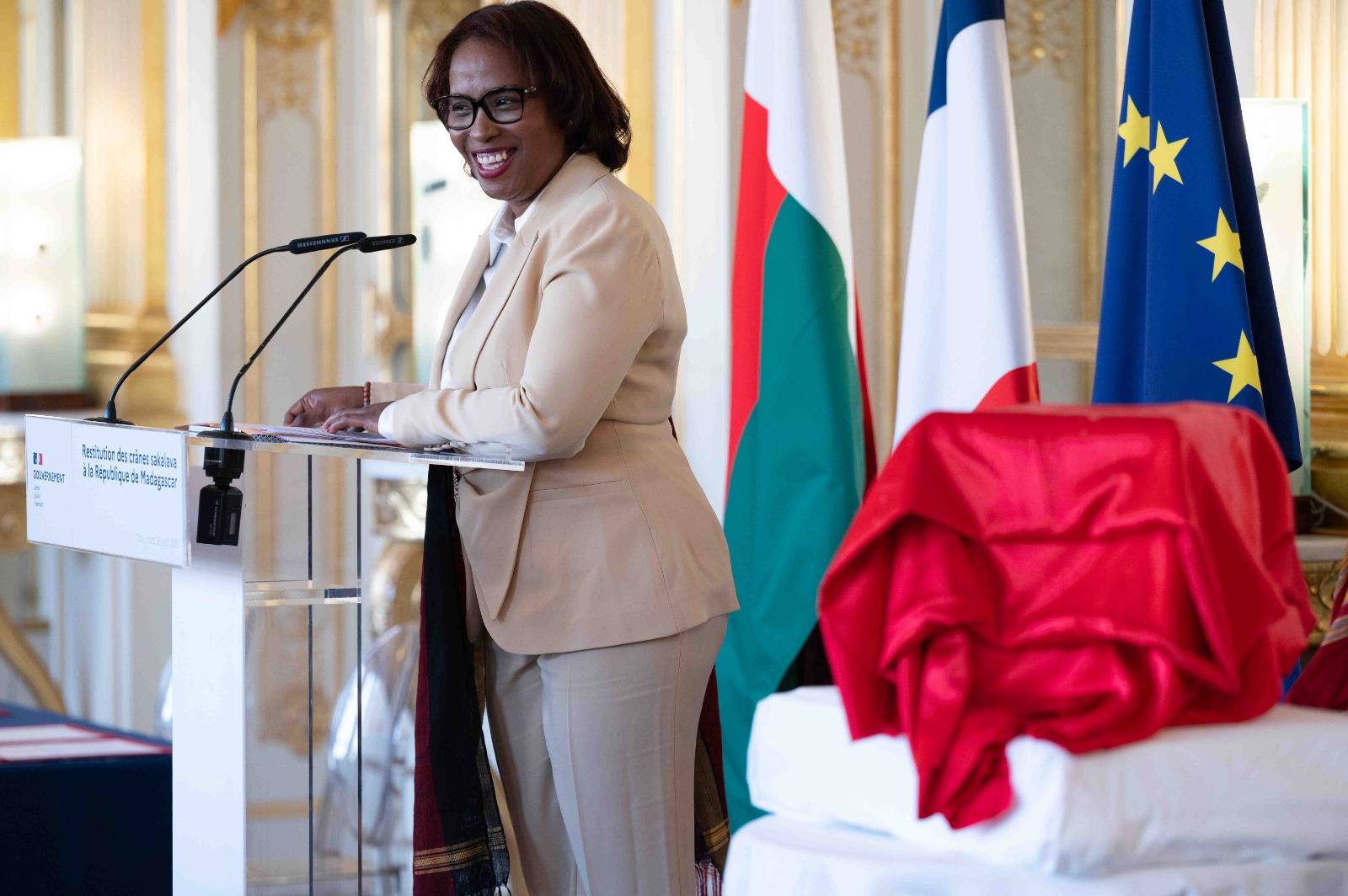 TANTARA VELONA TSY FANADINO!