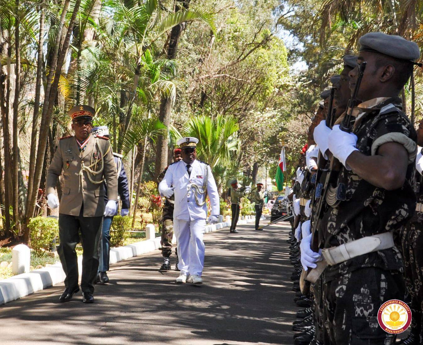 MAHAZOARIVO : FAMINDRAM-PAHEFANA TEO AMIN’NY PRAIMINISITRA TEO ALOHA SY NY PRAIMINISITRA VAOVAO