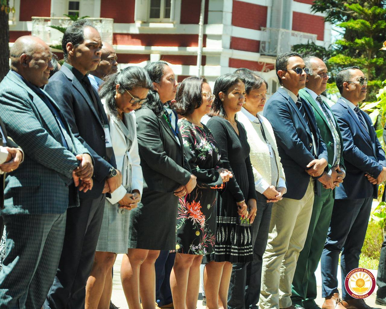 MAHAZOARIVO : FAMINDRAM-PAHEFANA TEO AMIN’NY PRAIMINISITRA TEO ALOHA SY NY PRAIMINISITRA VAOVAO