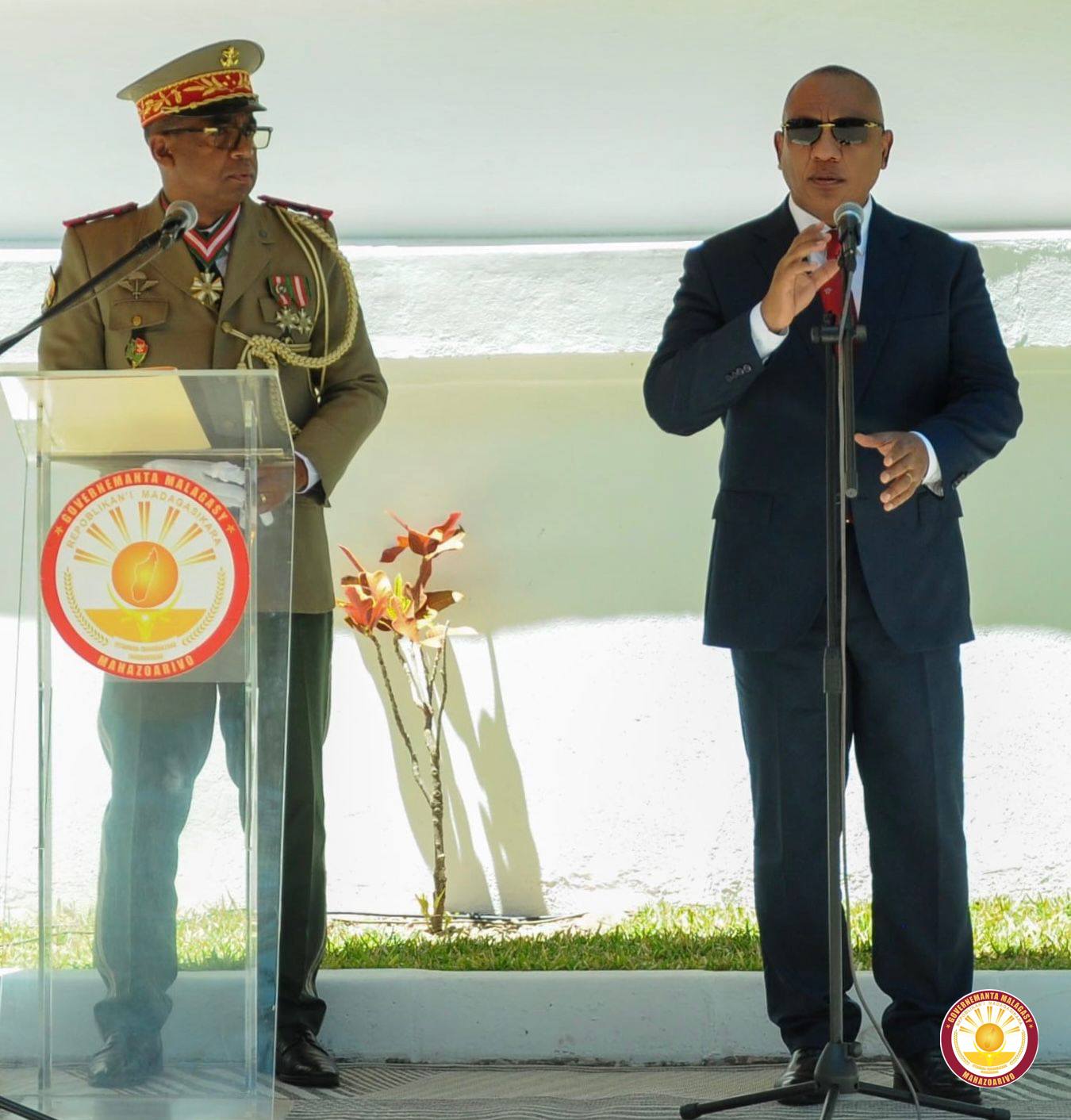 MAHAZOARIVO : FAMINDRAM-PAHEFANA TEO AMIN’NY PRAIMINISITRA TEO ALOHA SY NY PRAIMINISITRA VAOVAO