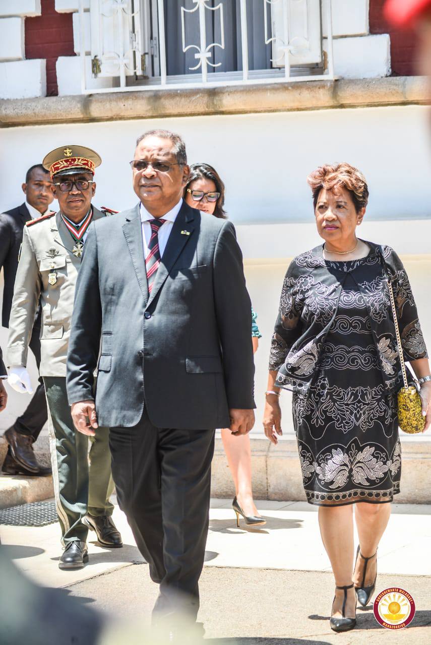 FIFAMINDRAM-PAHEFANA TEO AMIN’NY PRAIMINISITRA TEO ALOHA SY NY VAOVAO