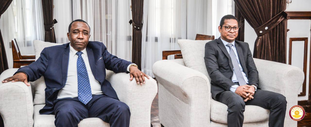 FIFAMINDRAM-PAHEFANA TEO AMIN’NY PRAIMINISITRA TEO ALOHA SY NY VAOVAO